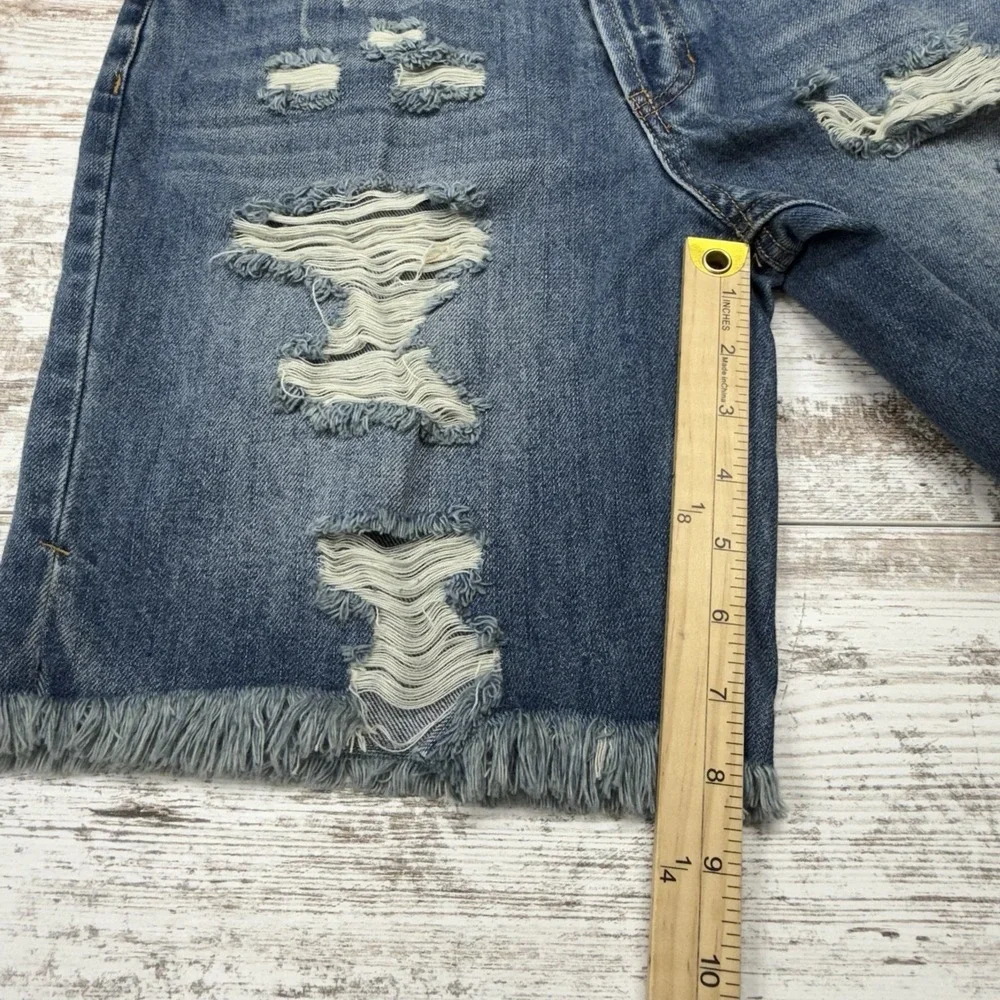 Hippie Bohemian Long Denim Jean Shorts Distressed Raw Hem Fringe Mom Jeans Sz‎ M